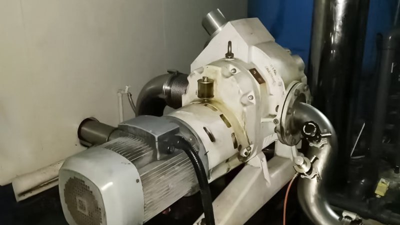 vacuum pump heat signs