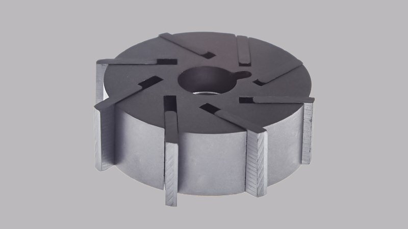 Vanes sitting inside the slots